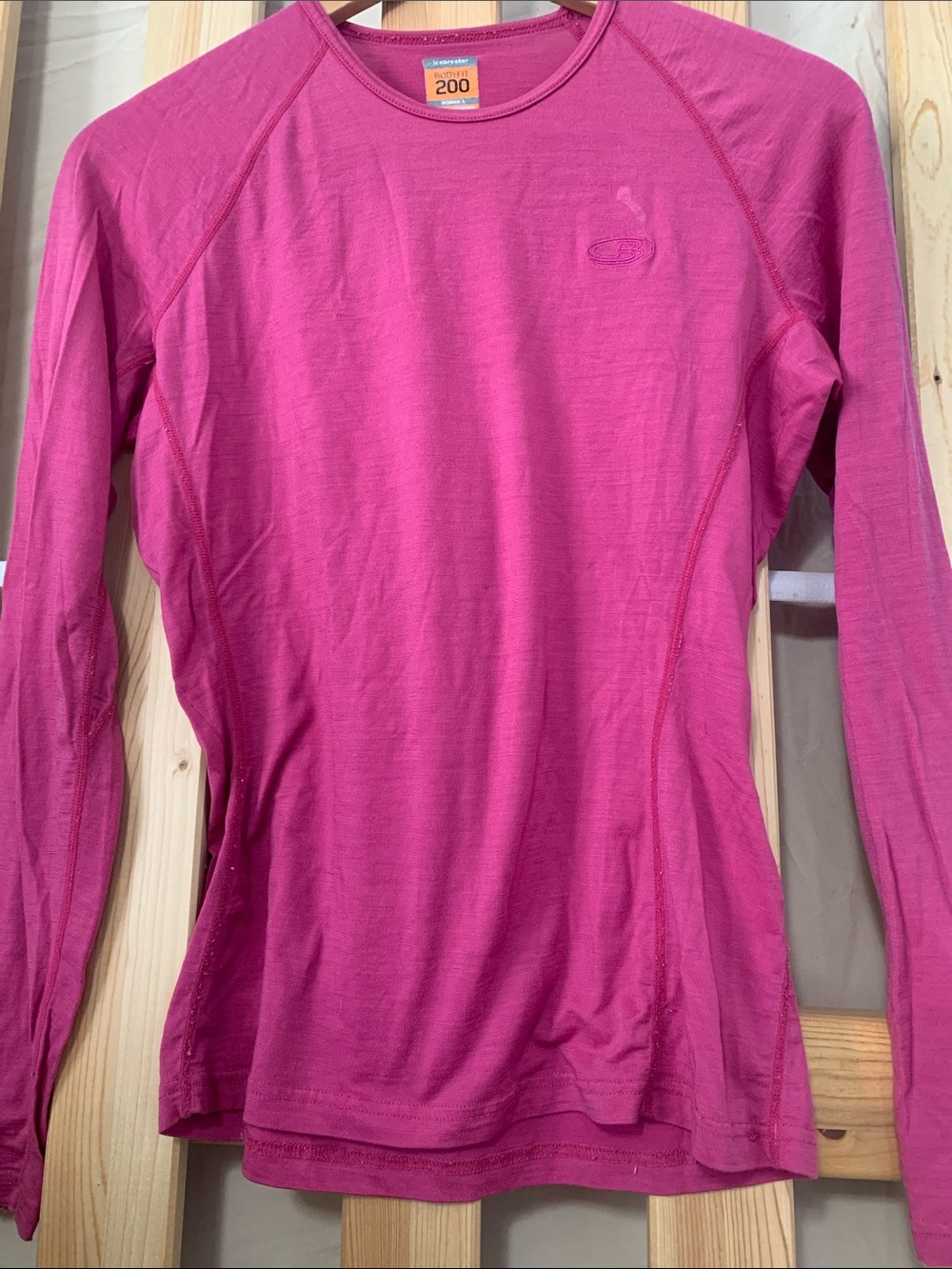 🚨 3 for $25 SALE 🚨 
Icebreaker Women's Long Sleeve Base Layer Top - Hot Pink